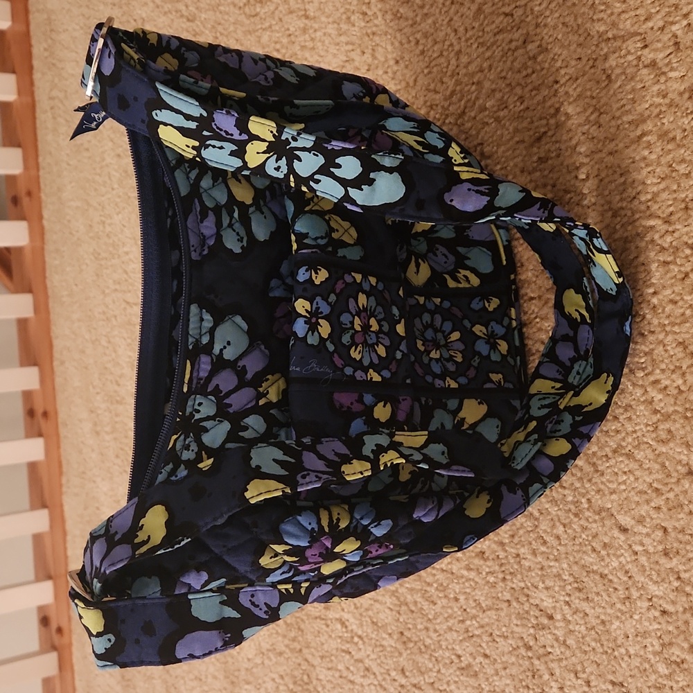 Vera Bradley Indigo Pop handbag. - Picture 4 of 4